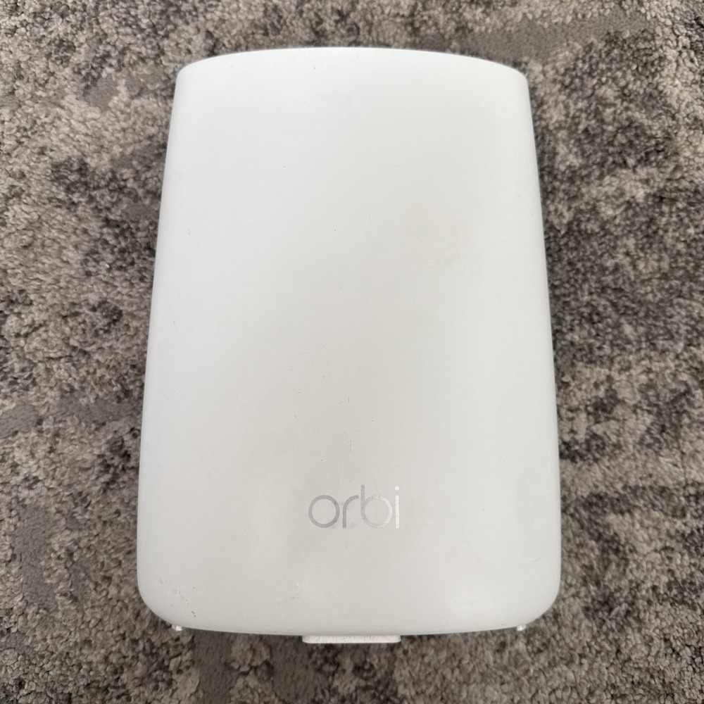2 Orbi RBR50v2 & RBR50v2 Router Bundle and 1 Power Supplie Factory Reset - Picture 6 of 10